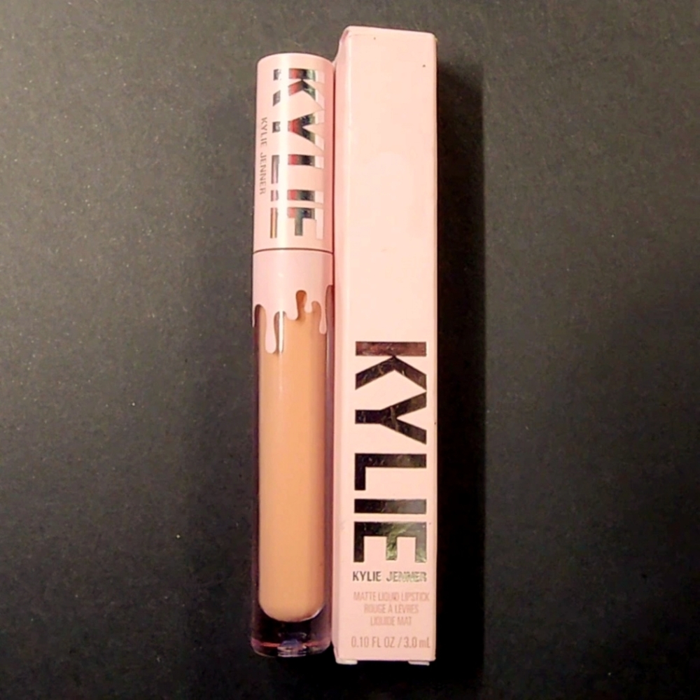 Kylie Cosmetics Matte Liquid Lipstick in '820 Another Day, Another Nude Matte'